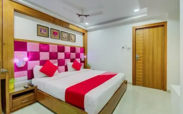 Hotel Devamrit by OYO Rooms
