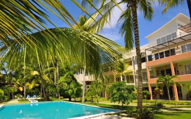 Beachfront Condo Airport transport incl