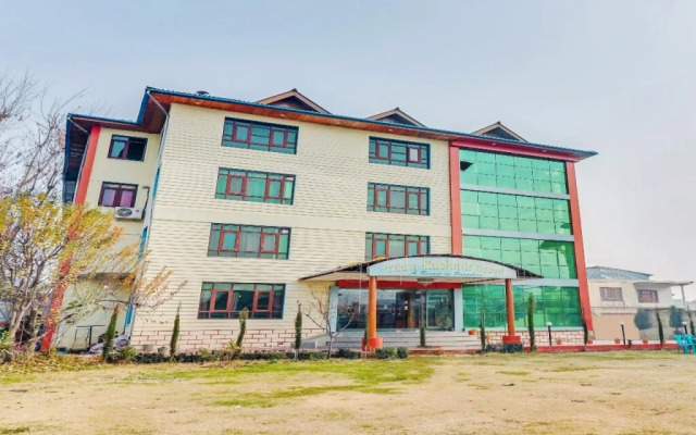 Triden Kashmir Resort By OYO Rooms