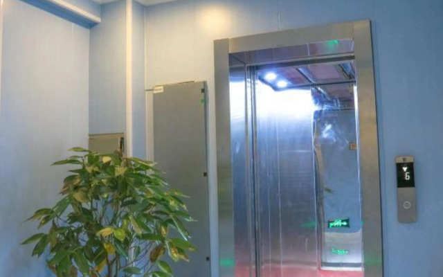 Zhaotong Jungui Hotel