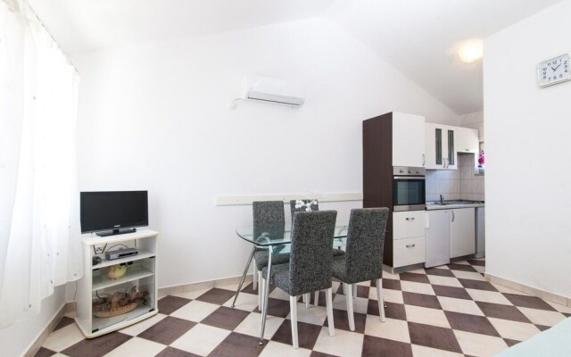 Villa Vinko - With Four Rooms - H