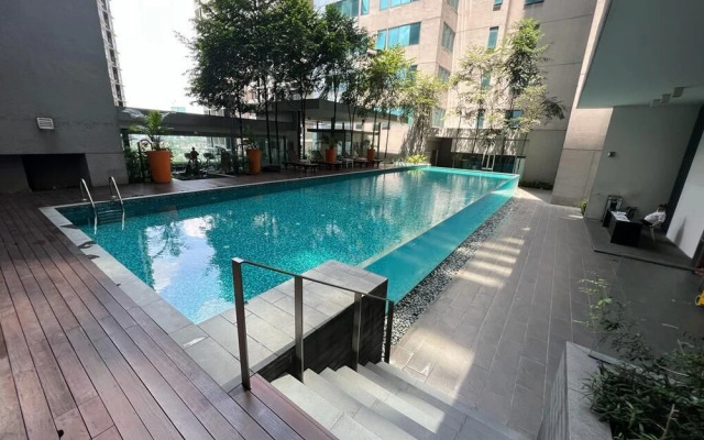 Summer Suites KLCC by Luna