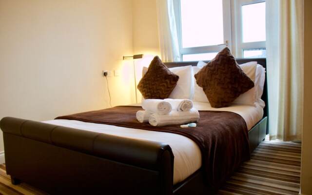 2 Bedroom Leith Apartment