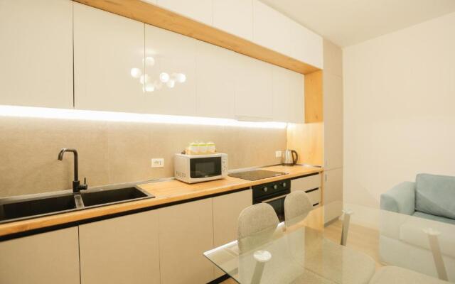 Miku Apartment-Premium 2BD At Wilson Squear