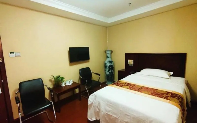 GreenTree Inn Xingtai Railway Station Business Hotel