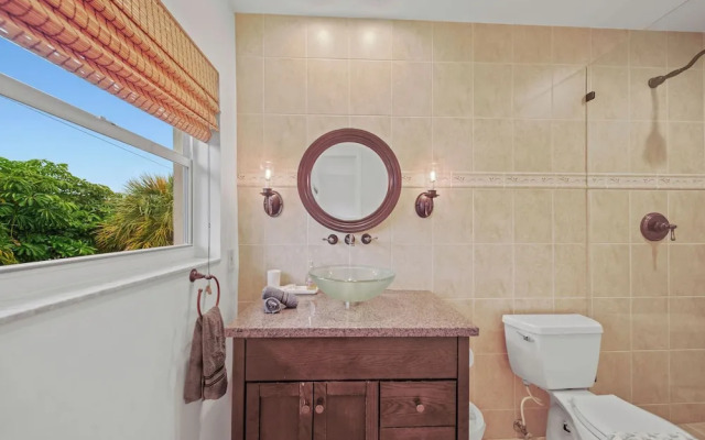 Luxe 2BR Escape Fort Lauderdale