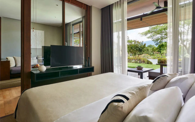 atta Lakeside Resort Suite