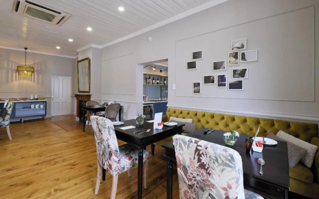 Chapter House Boutique Hotel