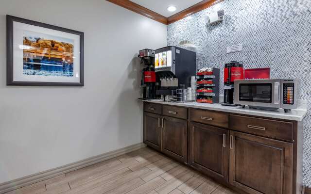 Best Western Plus Sparta Trail Lodge
