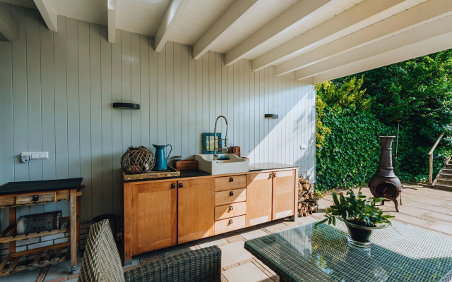 Holiday House With A Covered And Heated Terrace