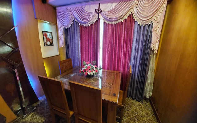 Hotel Astoria Residency