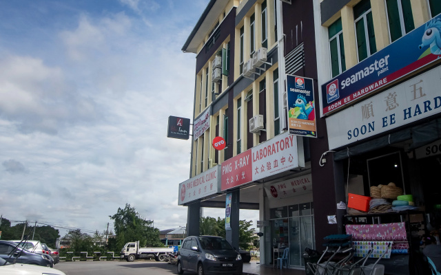 Dancenter Hi Inn 3 — 3-star hotel in Permai Jaya