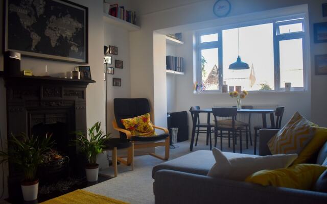 Trendy 1 Bedroom Kemptown Flat Near The Seafront