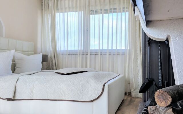 Apartmenthaus am Rhein