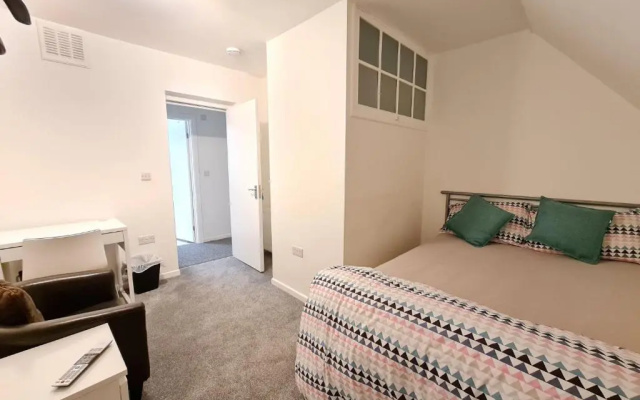 Grace Apartments - Living Stone 2