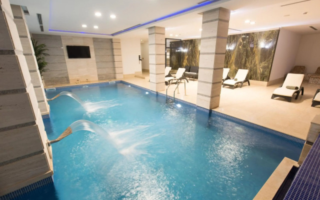 Xenon Hotel & SPA