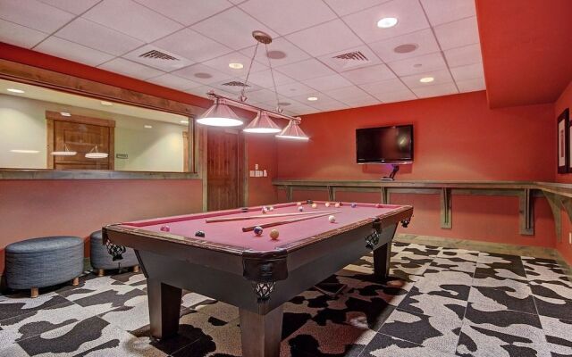 One Ski Hill Place S8501