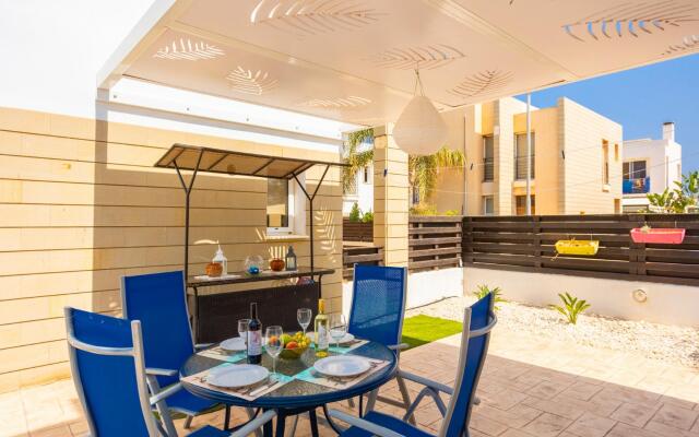 Villa Vitamin Blue in Pernera