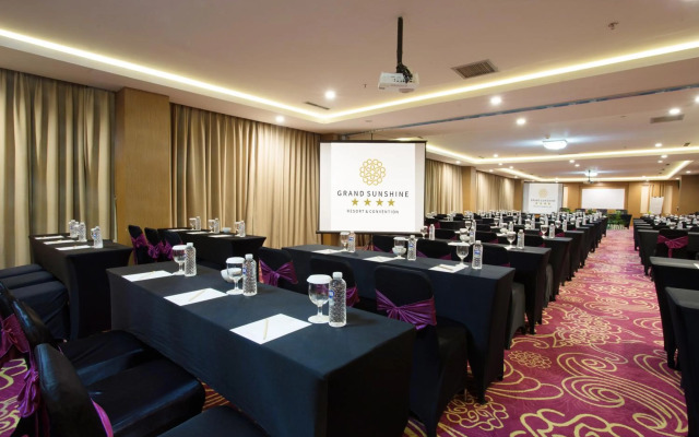 Grand Sunshine Resort & Convention