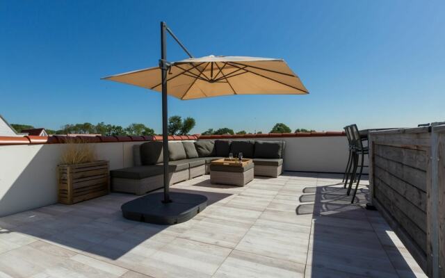 Luxurious Apartment in Koudekerke With Parking