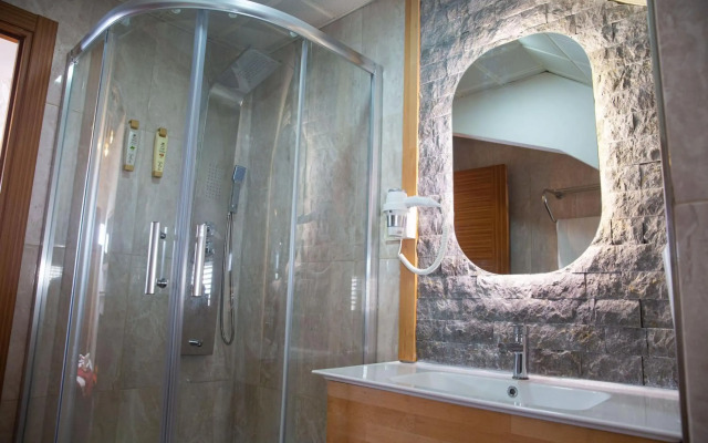 Emirtimes Hotel Kadikoy