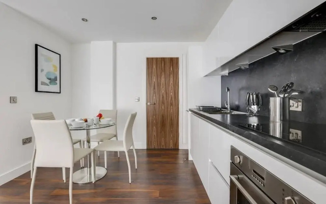 Modern 2BR Townhouse with Private Terrace