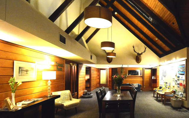 Alpine Lodge