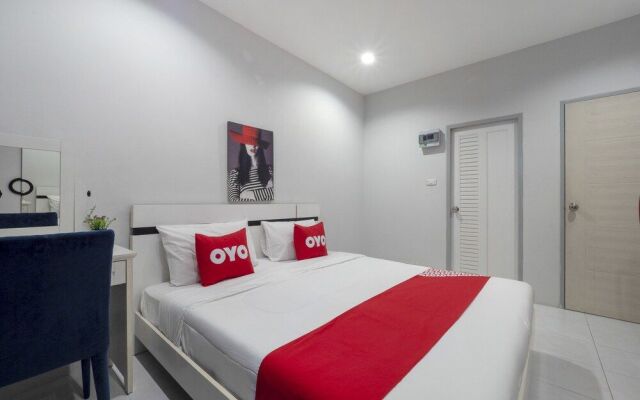 OYO 75323 Tha Burapa Home Bangsean