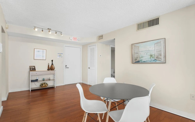 Bay Harbor Sunset Apt 5B