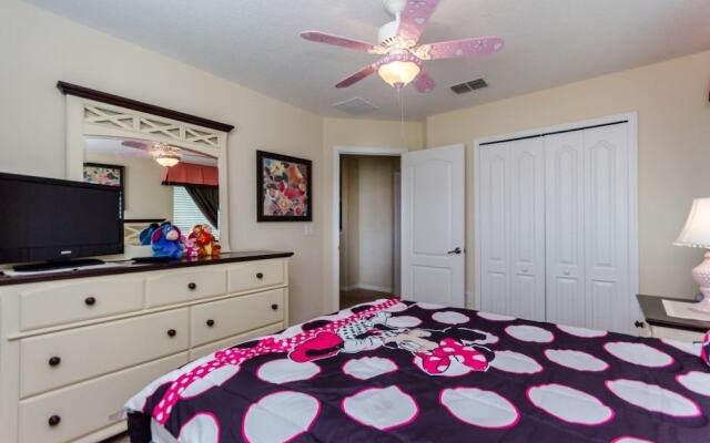 The Shire At West Haven 5 Bedroom Villa by RedAwning