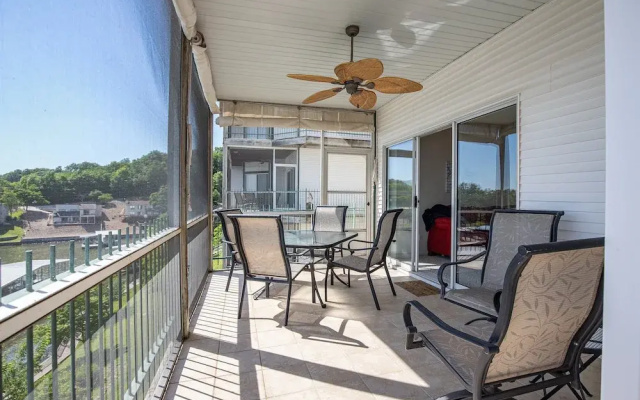 Breathtaking Views - Two Pools - Enclosed Balcony