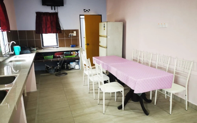 SPOT ON 90164 Homestay Al Hafiz