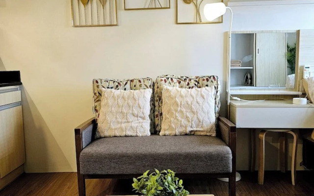 Room-cozy Cebu City Condo - Heart of the