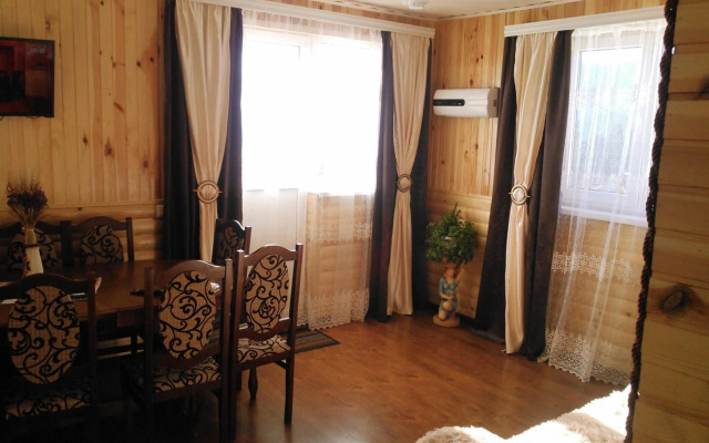 Сімейний котедж КРАЄВИД