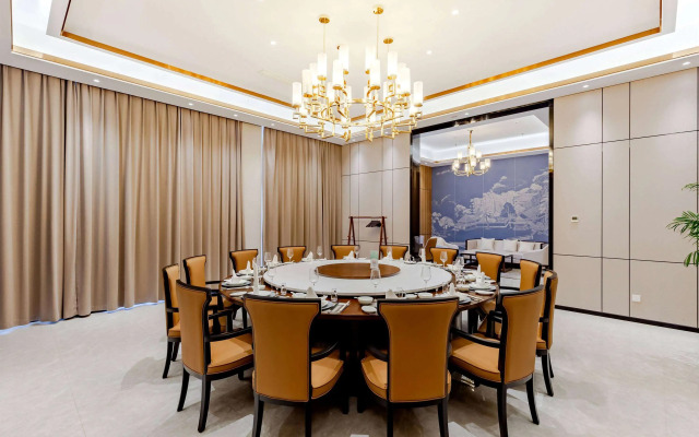Howard Johnson Lakeview Hotel Huaibei