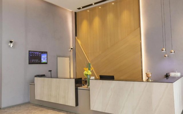 Homehotel(YiningWenzhouGoujiHuochezhan – Lobby – Yining