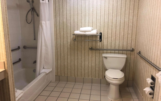 Hilton Garden Inn Addison