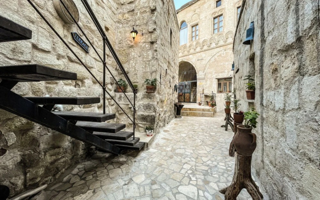 Takunya Cave Hotel