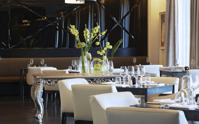 Queen Victoria Hotel