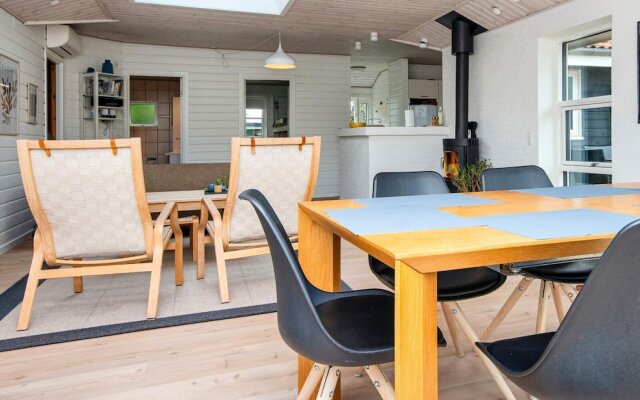 6 Person Holiday Home in Borkop
