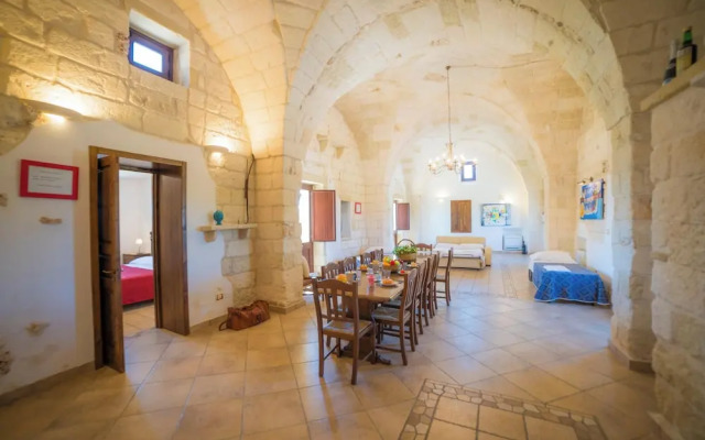 Masseria Relais Saraceno with pool