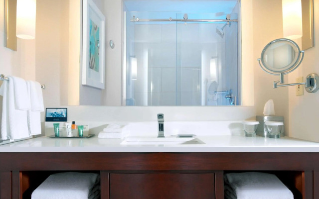 Hilton Naples