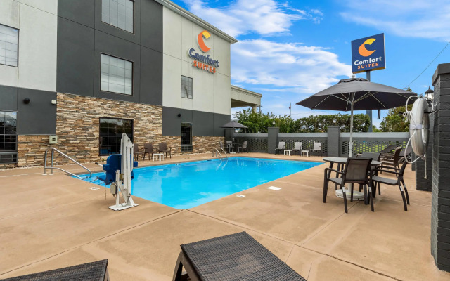 Comfort Suites near Camp Lejeune