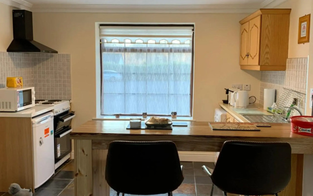 Cut Limestone Apartment Riverside Lodge