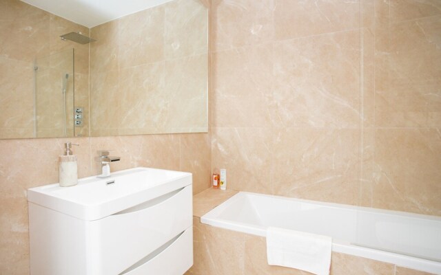 New Paddington Apartment Next to Hyde Park