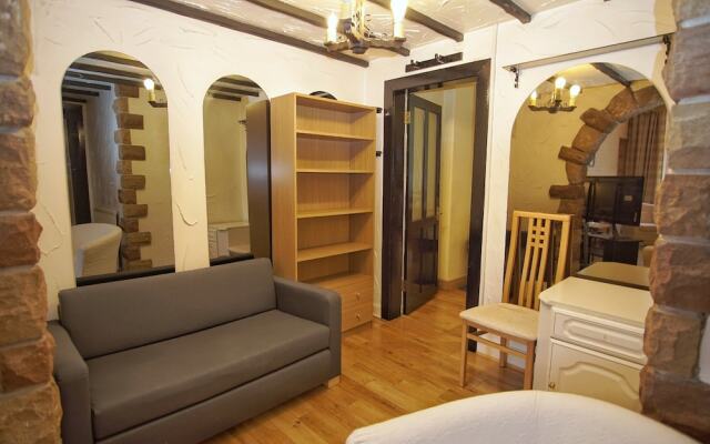 Spacious 2 Bedroom Flat, Leith Walk