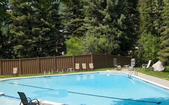 Timberfalls 1005 3 Bedroom Condo by RedAwning