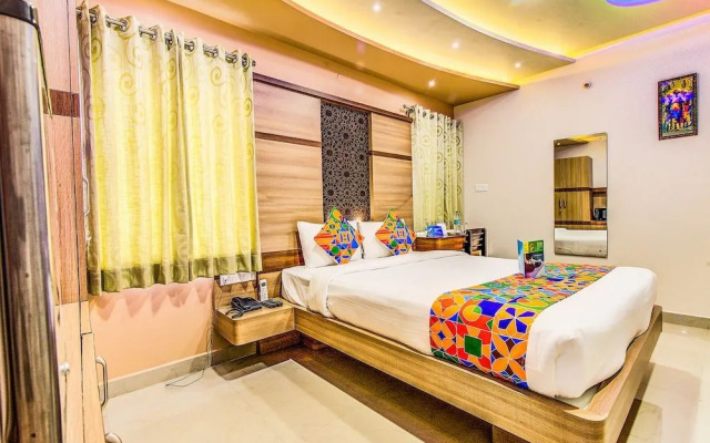 FabHotel Vipra Enclave