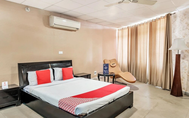 OYO 11614 Hotel VVIP Stays