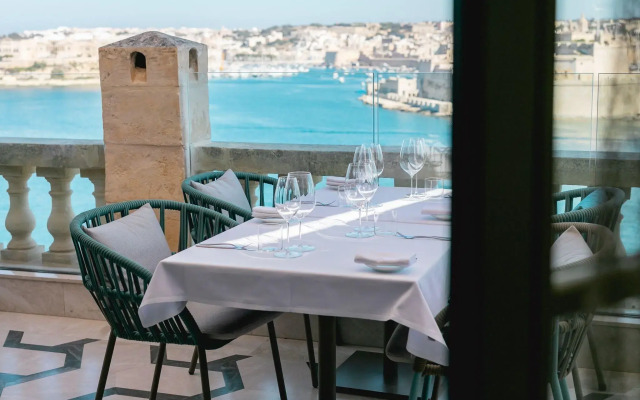 Iniala Harbour House